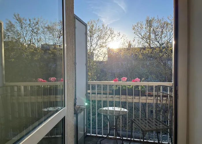 Holideis Cologne City Club-Apartment